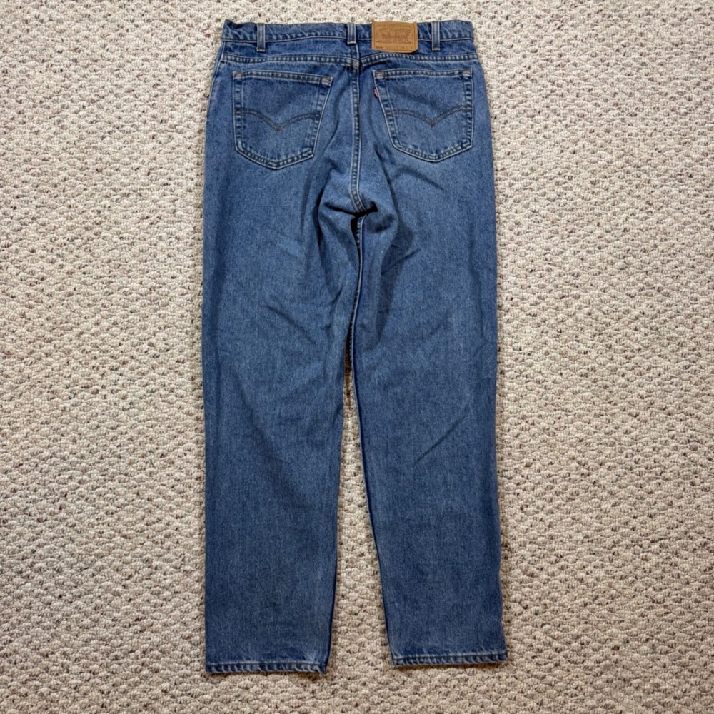 Levis 550 Relaxed Fit Tapered Leg Jeans Mens 36x31 Blue Vintage Made in USA - Picture 2 of 15
